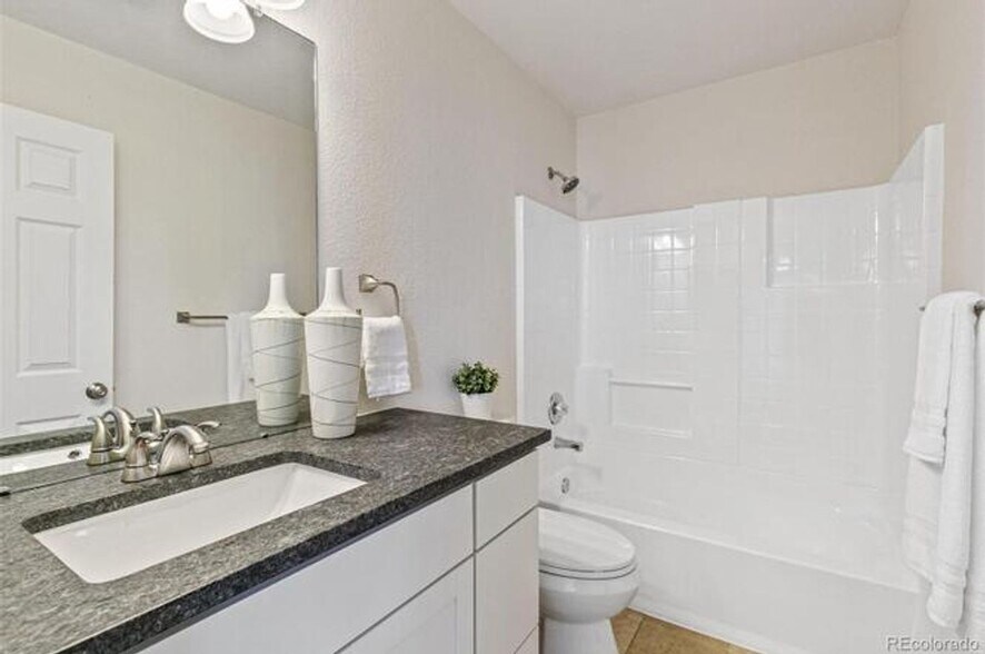 Building Photo - 7925 S Kittredge St