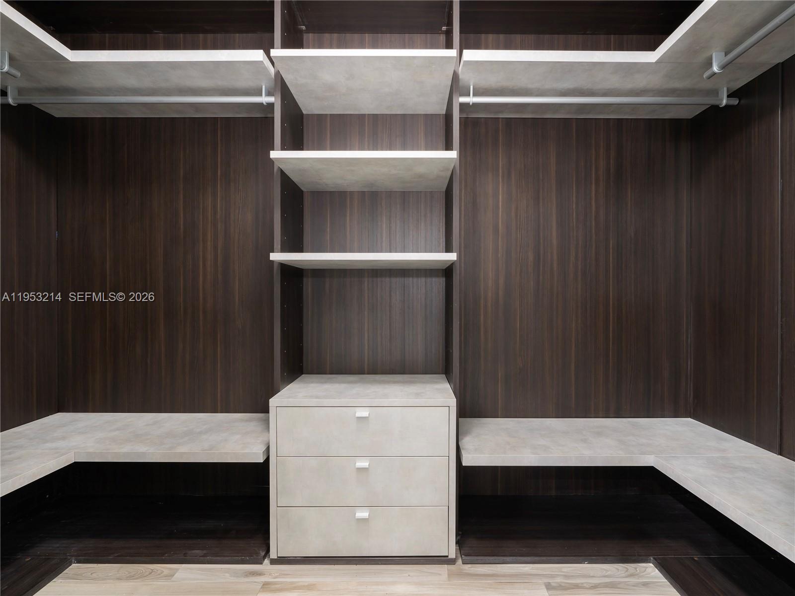 Building Photo - 801 S Miami Ave