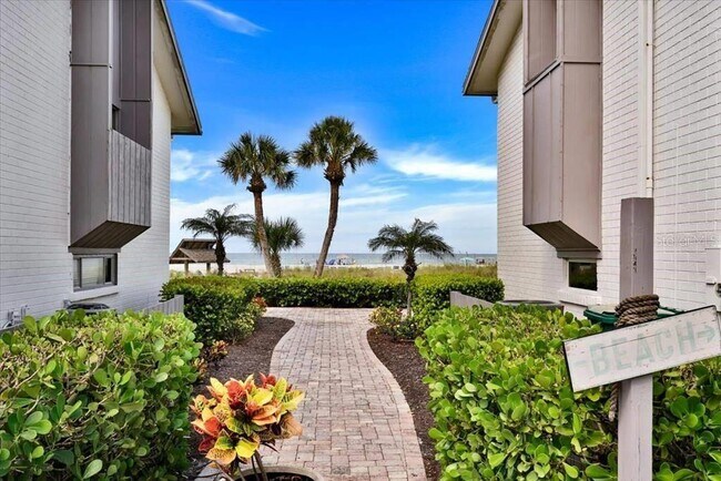 Building Photo - 6046 W Peppertree Way