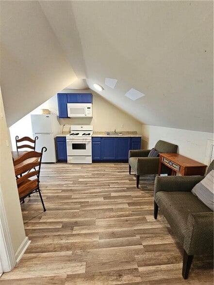 Building Photo - 1470 St Michael Ave