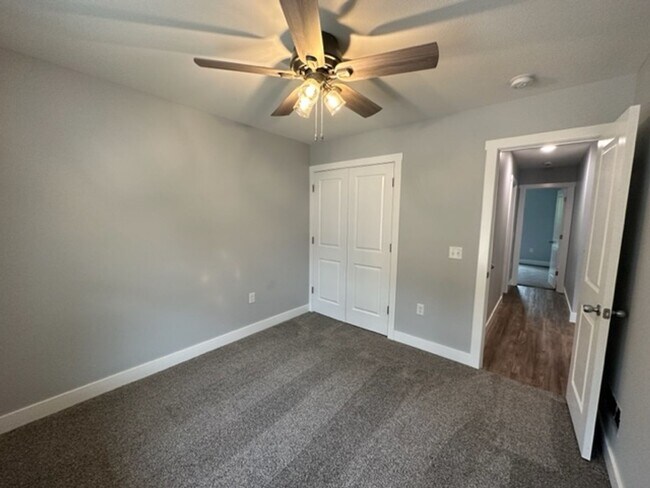 Building Photo - NEWER BUILD!! 3 Bed/ 2 Bath ~~ Open Floor Plan