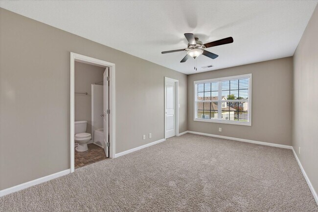 Building Photo - 343 Sam Houston Cir