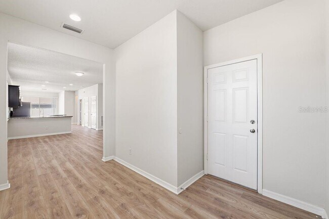 Building Photo - 9004 Mountain Magnolia Dr