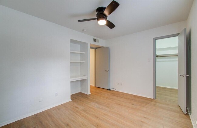 Building Photo - 4040 San Felipe St