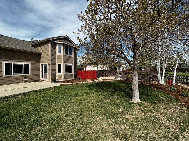 Building Photo - 3 bed, 3 bath Home in Poudre Overlook Neig...