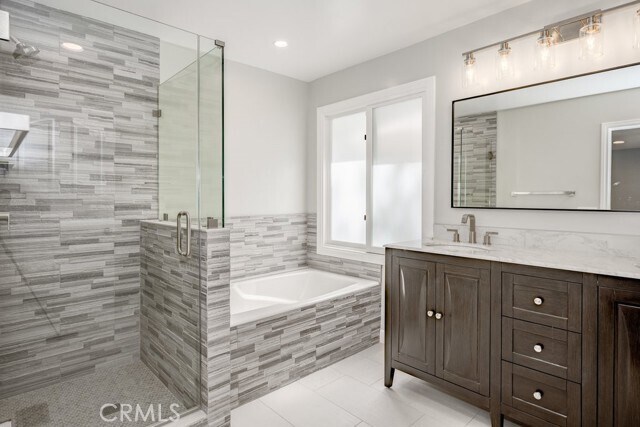 Building Photo - 3914 Benedict Canyon Dr