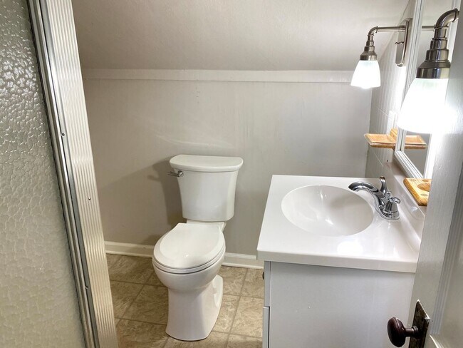 Building Photo - Bailey