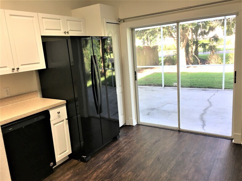 Building Photo - 8535 Quarter Horse Dr