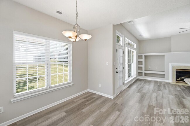 Building Photo - 13931 Dingess Rd