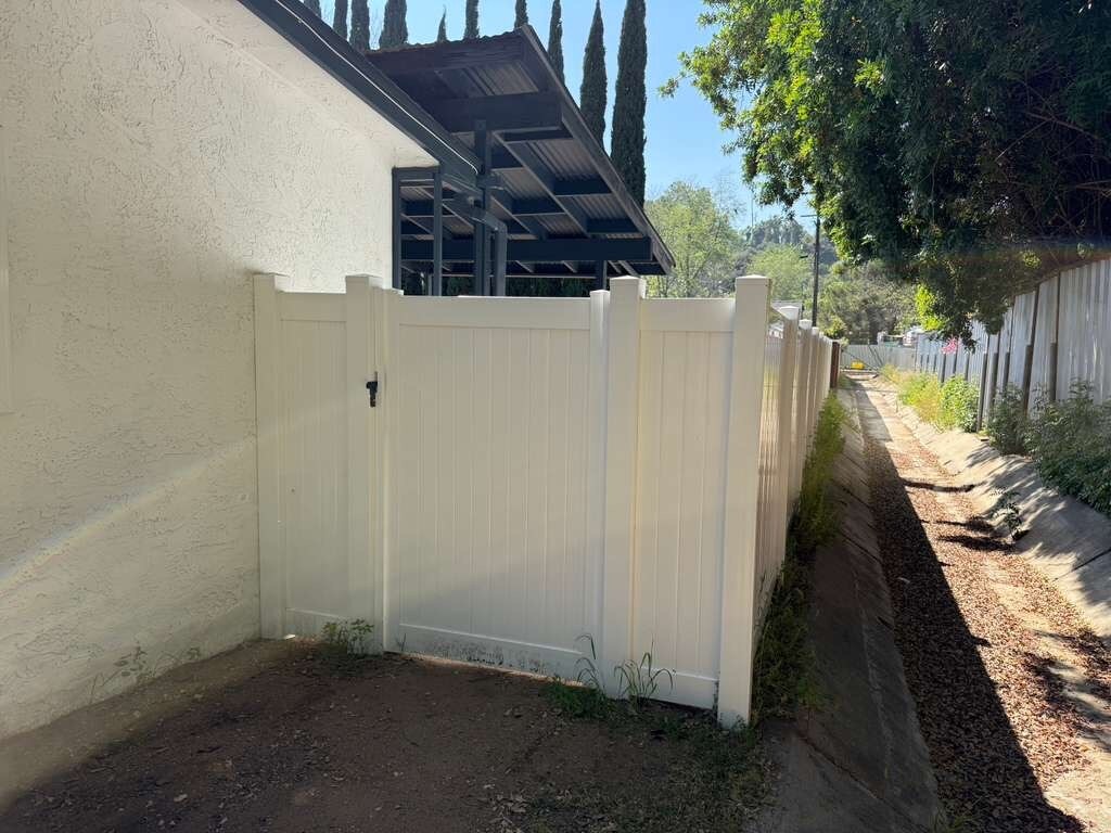 Building Photo - 4240 Camino Paz