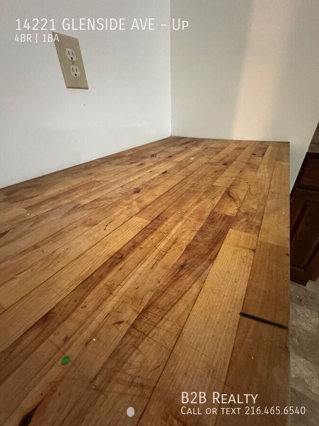 Building Photo - 14221 Glenside Rd