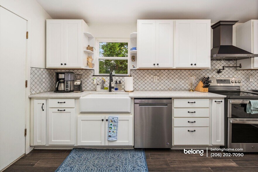 Building Photo - 3805 SW 106th St