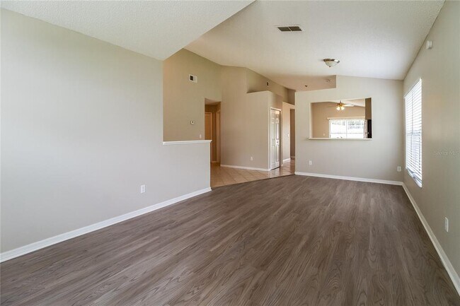 Building Photo - 2826 Delcrest Ct