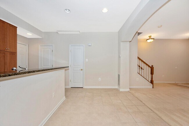 Building Photo - Desirable Two Level Condo For Lease - Not Pet Friendly