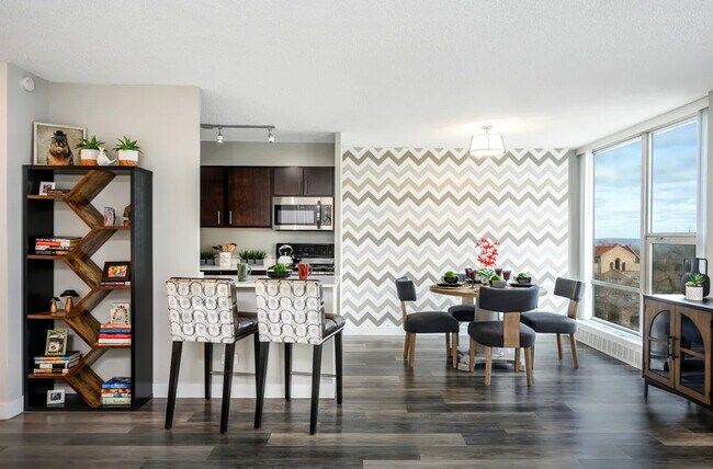 Building Photo - 5600 N Sheridan Rd