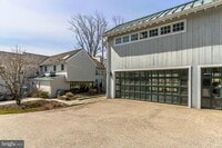 Building Photo - 373 Pineville Rd