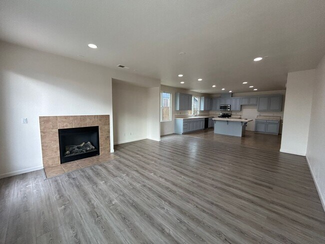 Building Photo - 759 Hagerman Peak Dr