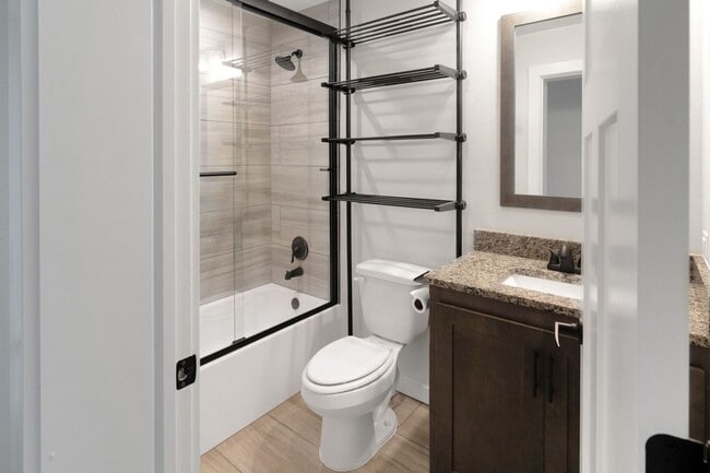 Building Photo - Charming 3BR Townhome in Fraser