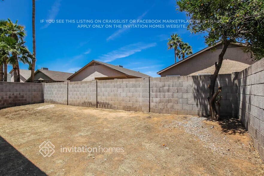 Building Photo - 3108 E Siesta Ln