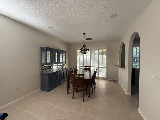 Building Photo - 560 SW Indian Key Dr