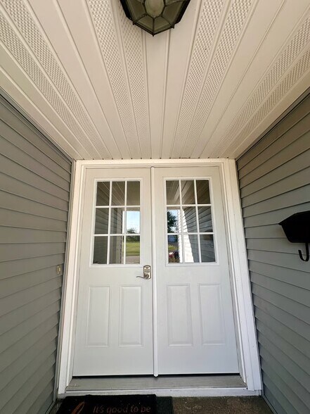 Building Photo - 520 Bellwood Dr