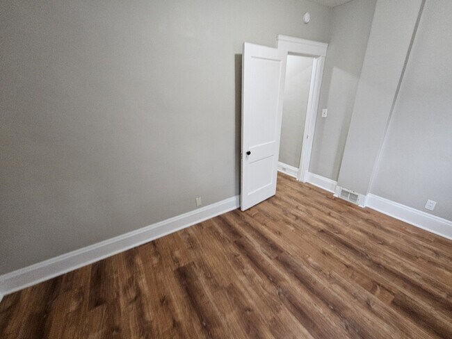 Building Photo - 4213 Spokane Ave