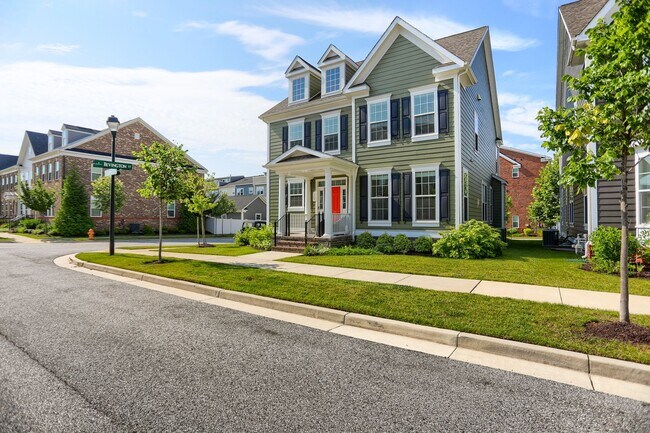 Building Photo - 6407 Falconwood St