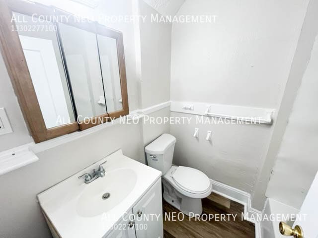 Building Photo - 1380 E 171st St