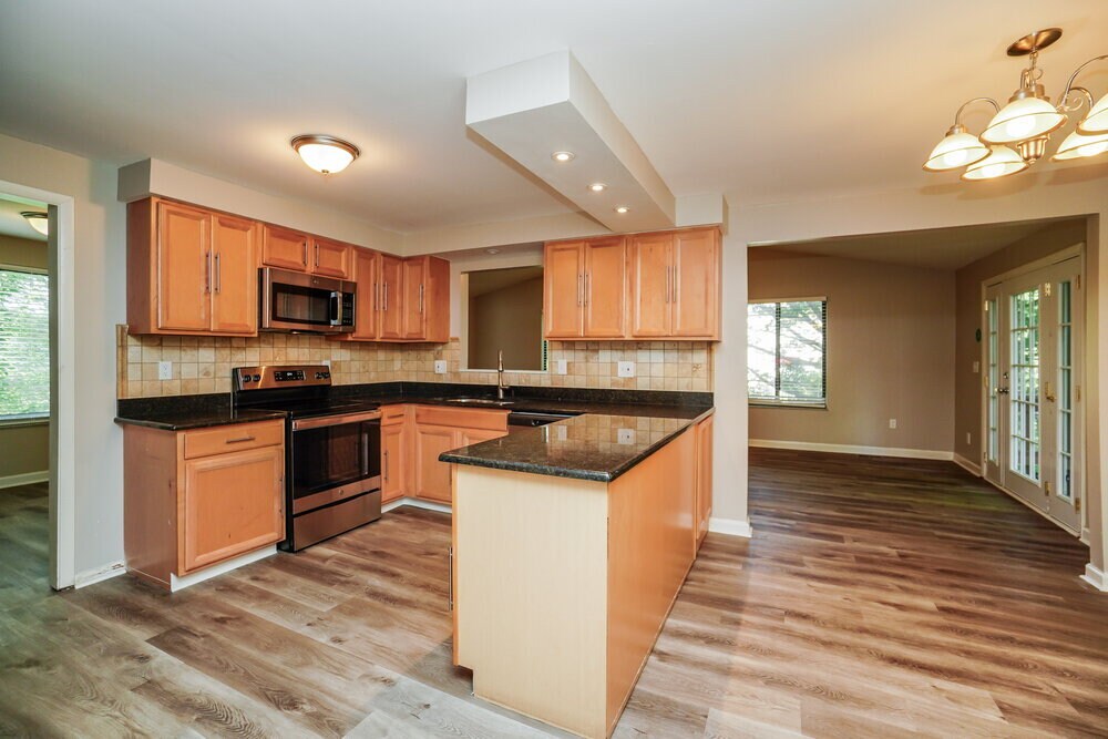 Building Photo - 12143 Twincreek Dr