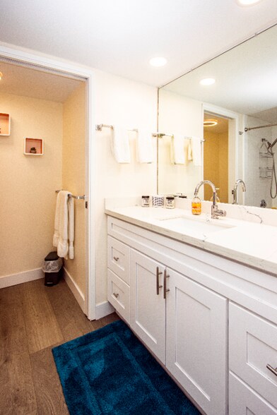 Building Photo - 37640 Los Cocos Dr E