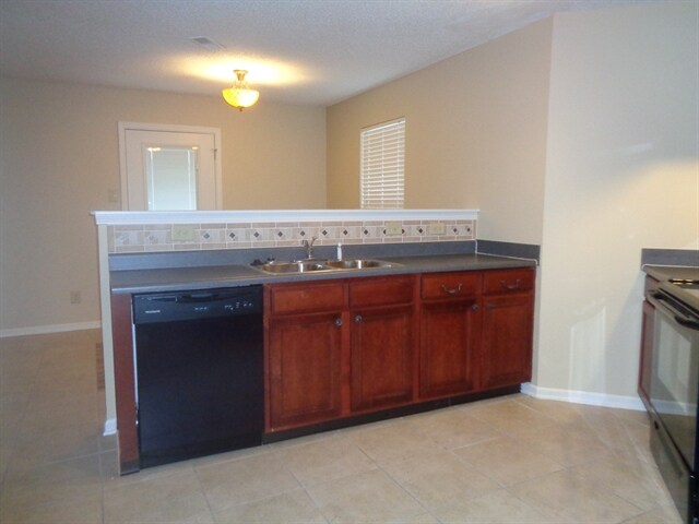 Building Photo - 2136 Olympia Dr