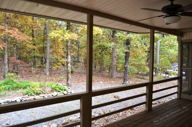 Building Photo - West Garea Area | Home | Unfurnished