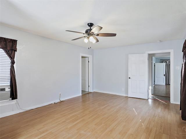 Building Photo - 105 E Hunt St