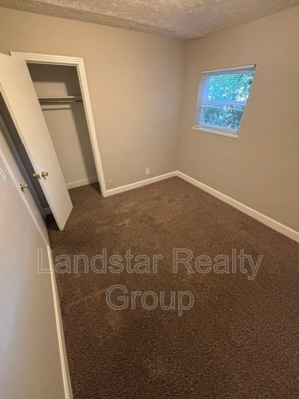 Building Photo - 4721 Granada Dr