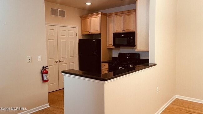 Building Photo - 523 Sophee Ln