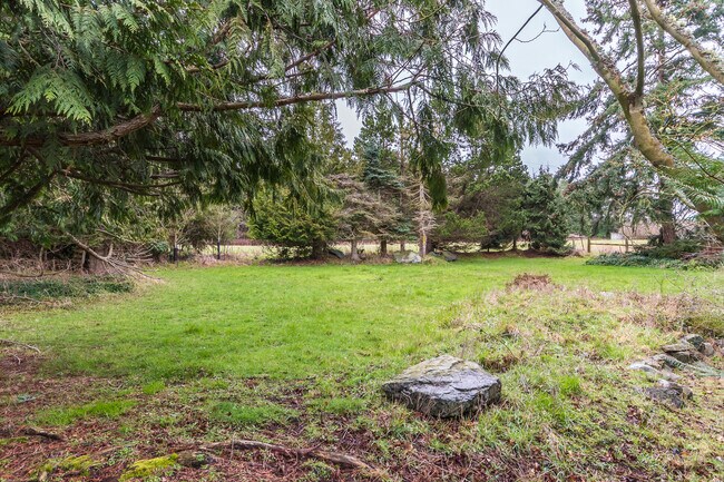 Building Photo - 4 Bedroom House in Coupeville