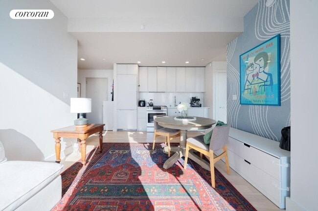 Building Photo - 111 Montgomery St