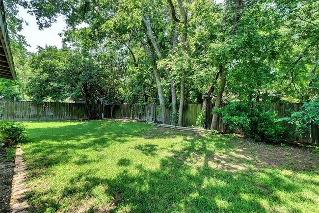 Building Photo - 1719 Mearns Meadow Blvd