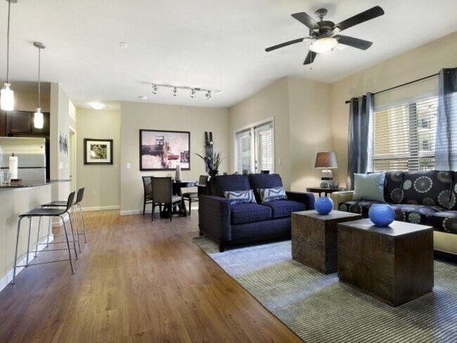 Building Photo - 11300 Farrah Ln