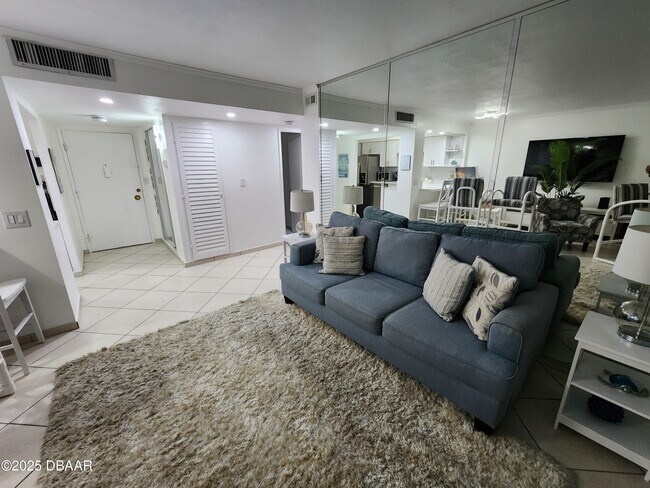 Building Photo - 2800 N Atlantic Ave