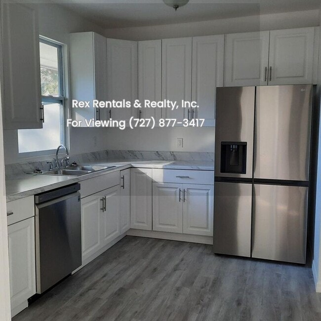 Building Photo - 4811 26th Ave S