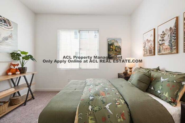 Building Photo - Modern 3BR/3BA Home in Bayshores | 1,542 Sq Ft | Prime Location