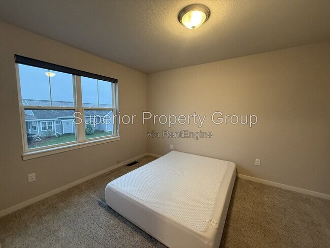 Building Photo - 2865 Endive Dr