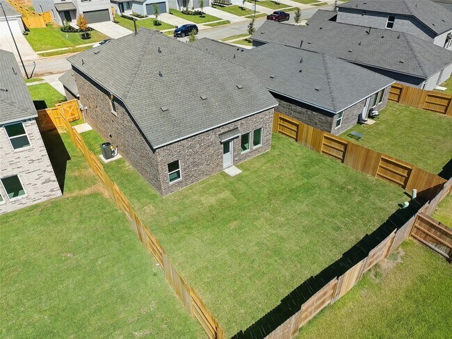 Building Photo - 28731 Bottom Grass Trl