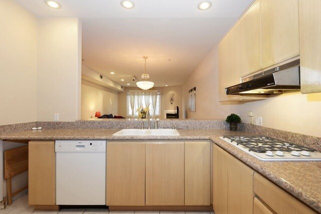 Building Photo - 117 N Gale Dr