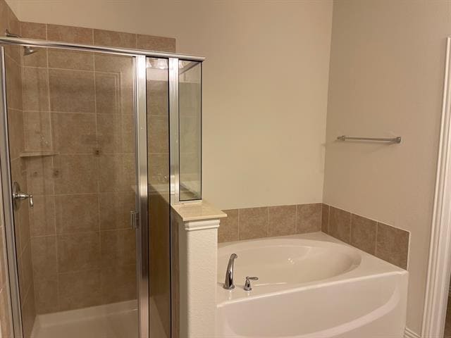 Building Photo - 2824 Castle Creek Dr