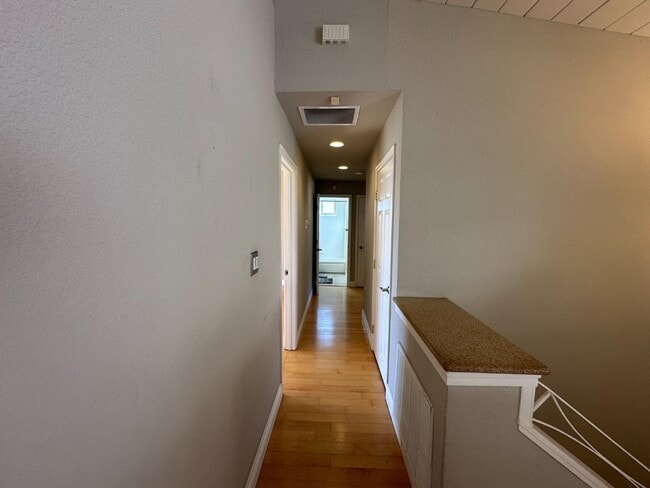 Building Photo - 2350 Rosewood Dr