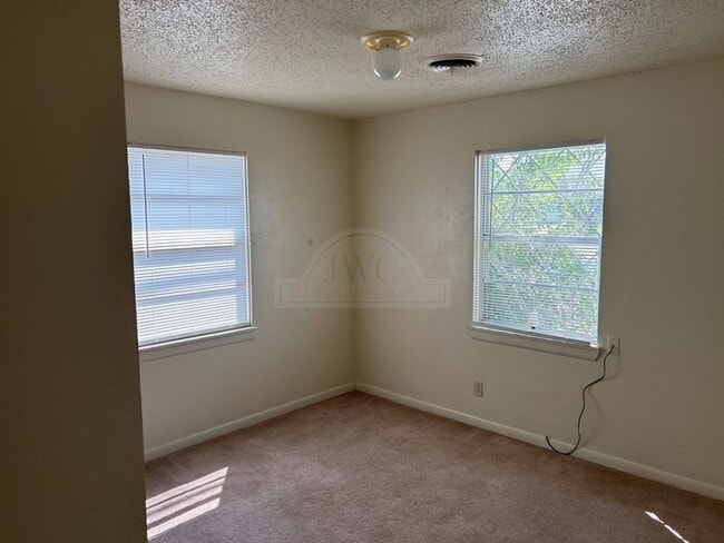 Building Photo - 804 Jefferies Ave, Killeen