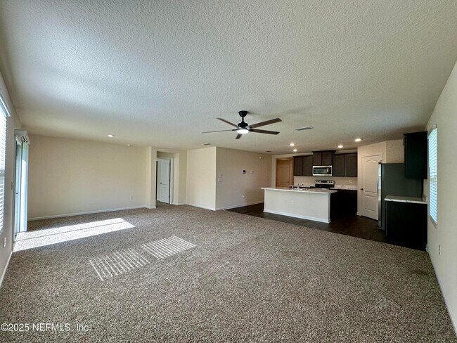 Building Photo - 3330 Lawton Pl