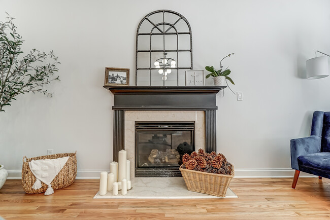 Building Photo - 1024 Patricians Ln